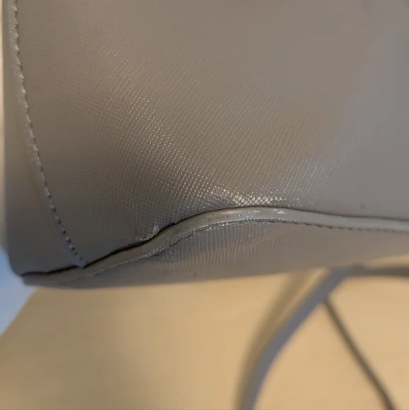 Betsey Johnson Elegant Gray Bow Accent Women's Bag - Picture 8 of 9